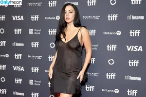 Charli XCX / charli_xcx / charlignarly nude photo #3544