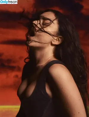 Charli XCX / charli_xcx / charlignarly nude photo #3556