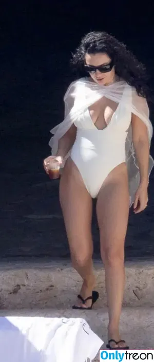 Charli XCX / charli_xcx / charlignarly nude photo #3567