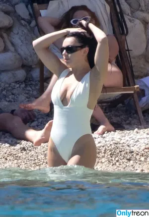 Charli XCX / charli_xcx / charlignarly nude photo #3569