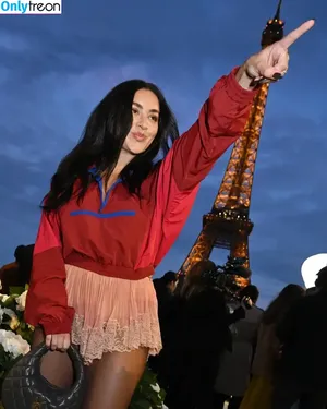 Charli XCX / charli_xcx / charlignarly nude photo #3583