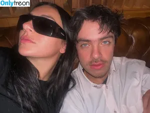 Charli XCX / charli_xcx / charlignarly nude photo #3640