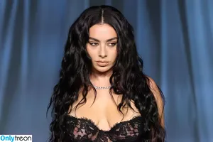 Charli XCX / charli_xcx / charlignarly фото голая #3677