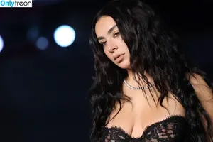 Charli XCX / charli_xcx / charlignarly фото голая #3679