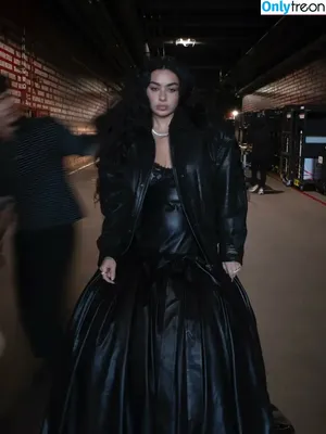 Charli XCX / charli_xcx / charlignarly фото голая #3689