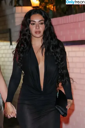 Charli XCX / charli_xcx / charlignarly фото голая #3693