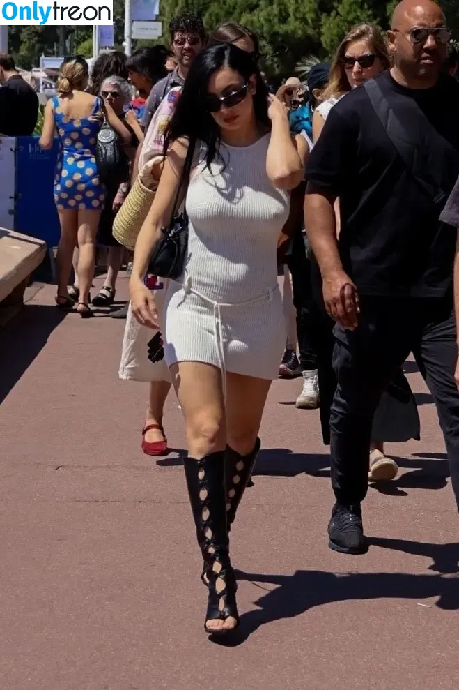 Charli XCX nude photo #3291 (charli_xcx / charlignarly)