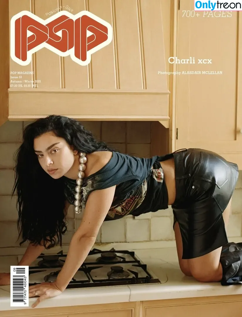 Charli XCX nude photo #3513 (charli_xcx / charlignarly)