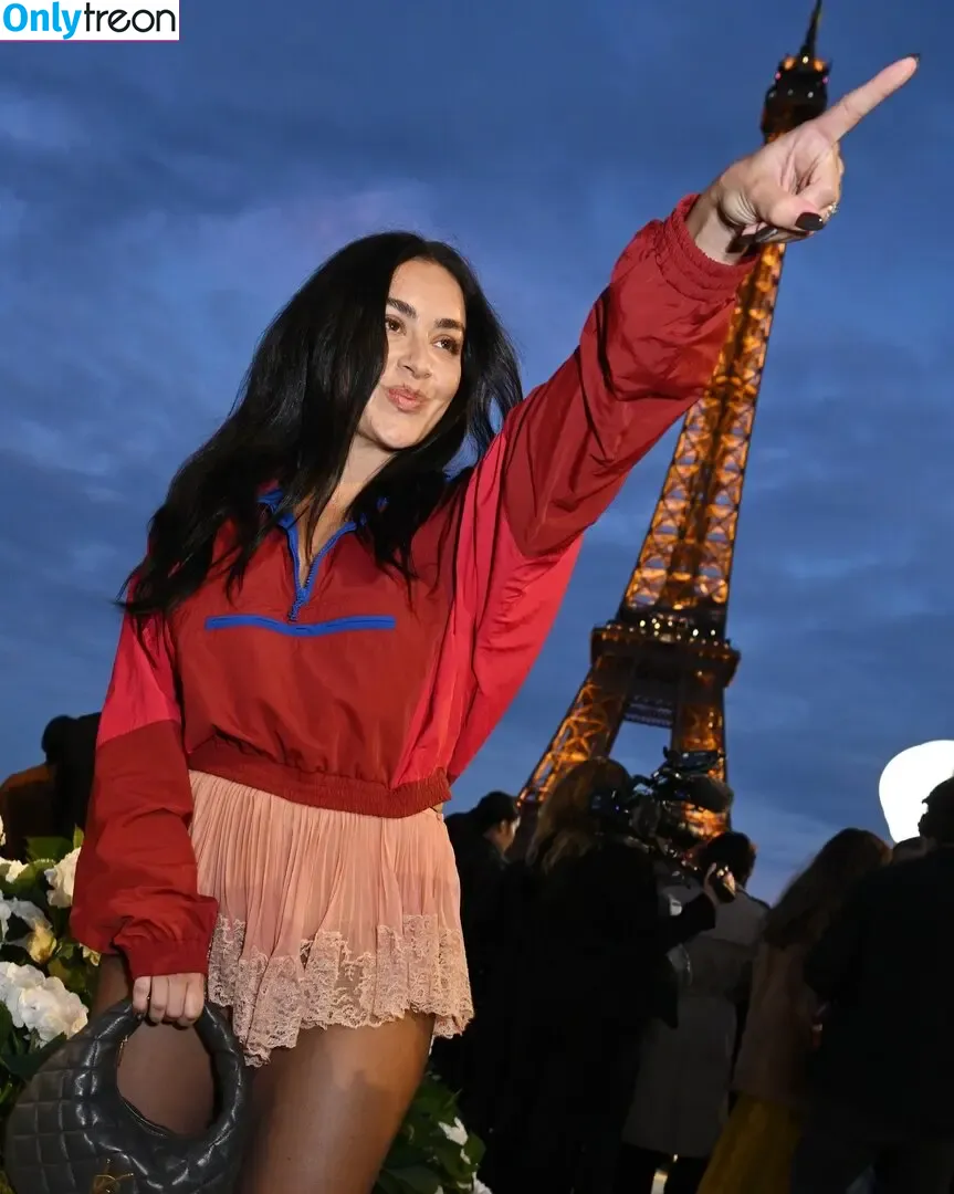 Charli XCX nude photo #3583 (charli_xcx / charlignarly)