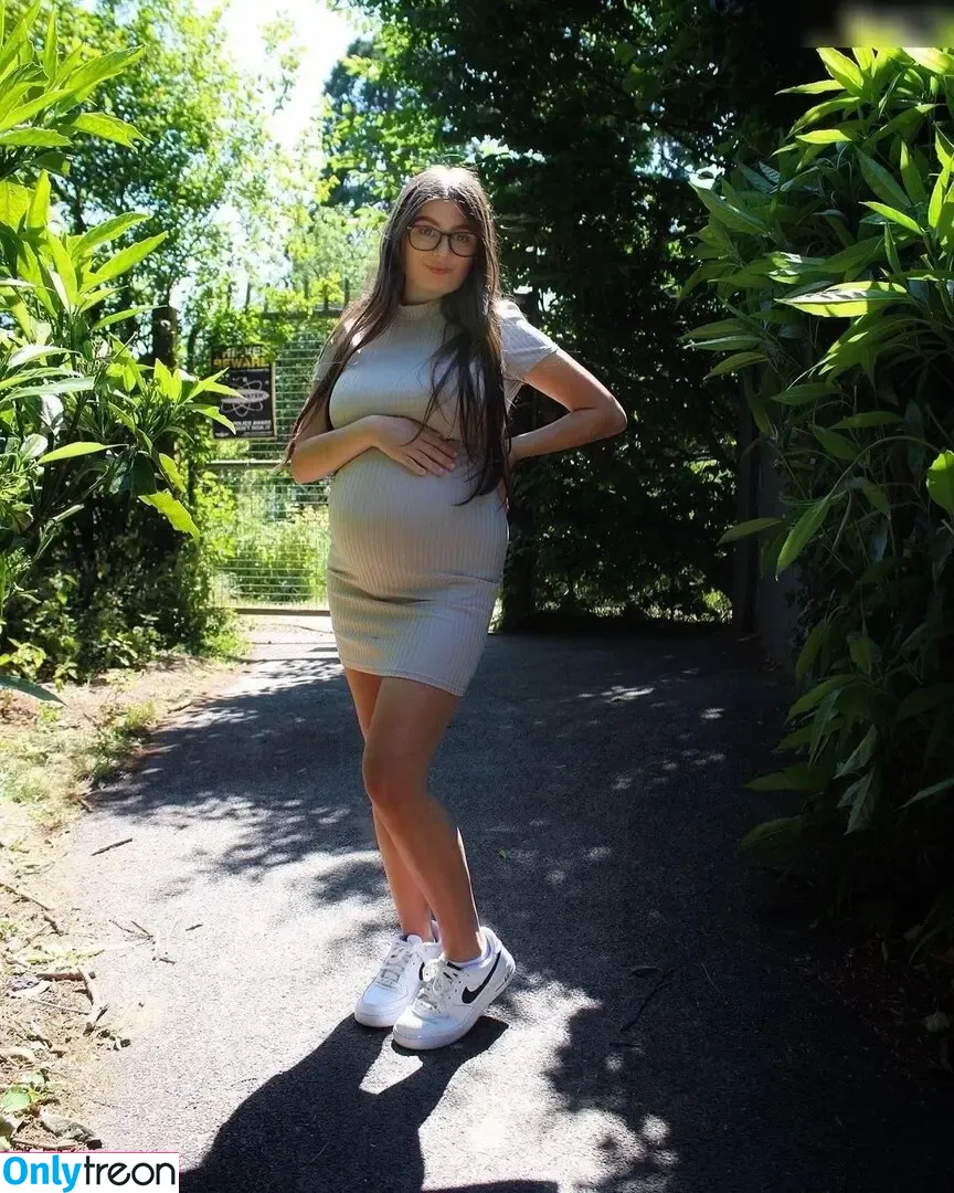 charliedunnexo nude photo #0011 (charliedunnexo)