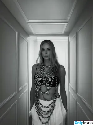 Charlize Theron / CharlizeAfrica nude photo #1084