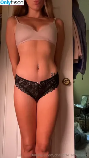 charlotte_andersonx / charlotte.andersonxox nude photo #0133