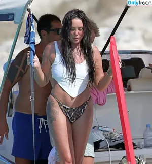 Charlotte Crosby / charlottegshore фото голая #0067