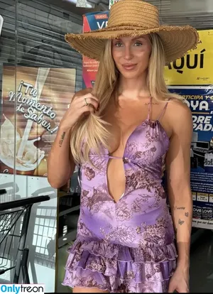 Charlotte Flair / WWE / charlottewwe nude photo #0696