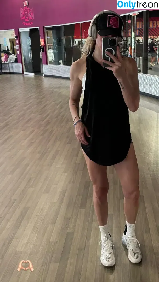 Charlotte Flair голая photo #0756 (WWE / charlottewwe)