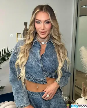Charlotte Flair / WWE / charlottewwe nude photo #1392