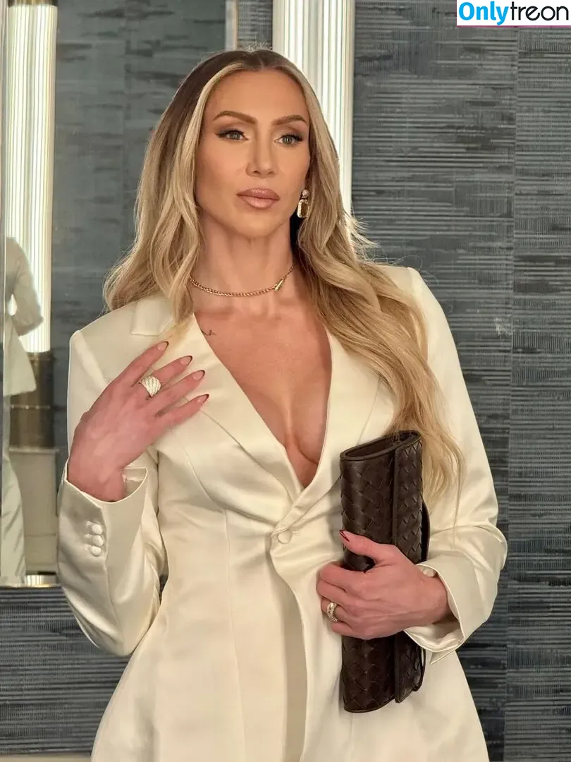 Charlotte Flair nude photo #1344 (WWE / charlottewwe)