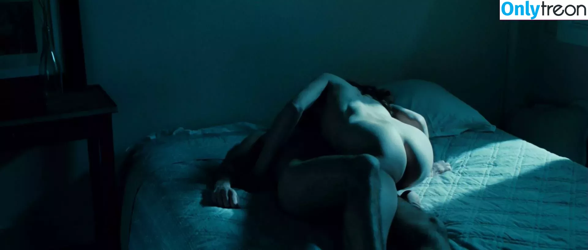 Charlotte Gainsbourg nude photo #0001 (cgainsbourg / charlottegainsbourg)