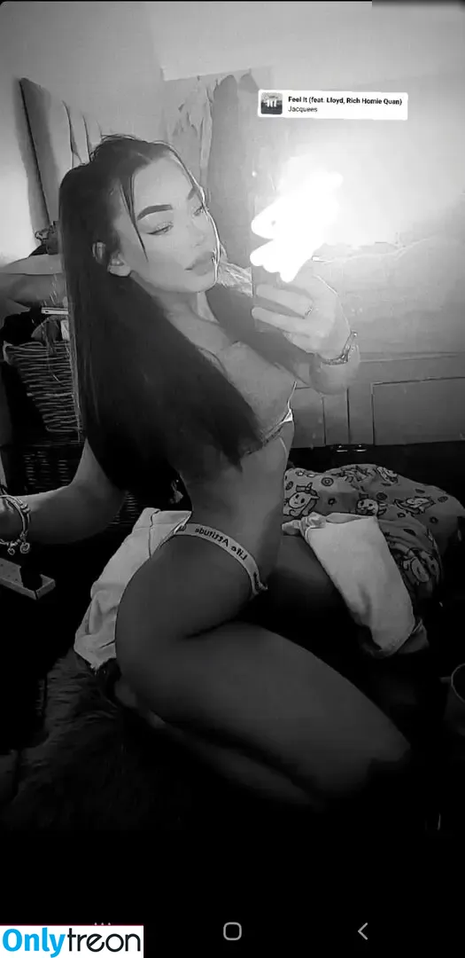 Charlotte.hutchinsonx nude photo #0015 (Charlotte.hutchinsonx)