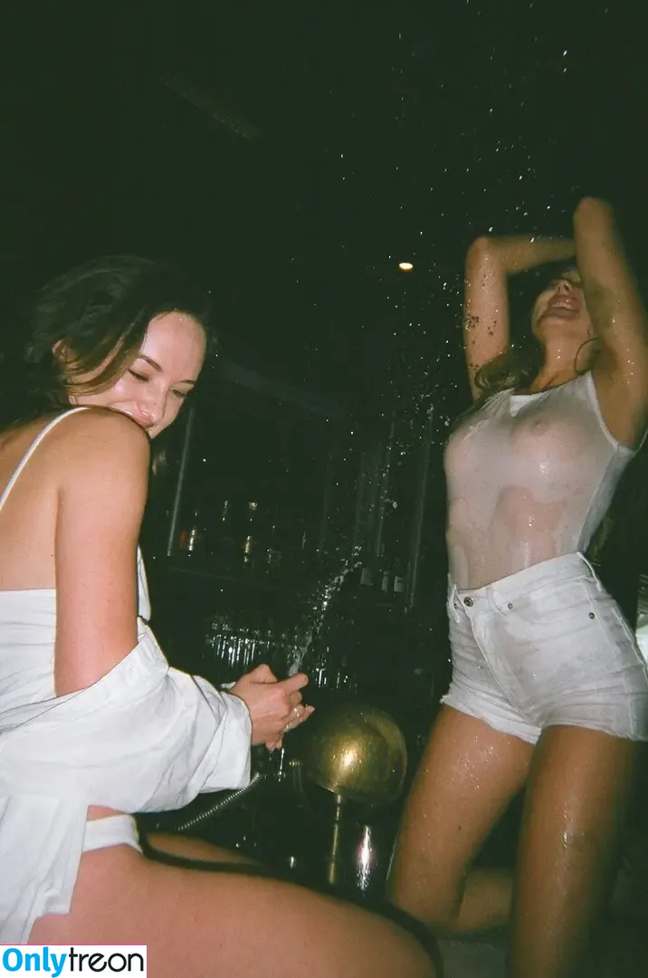 Charlotte Lawrence голая photo #0958 (charlotteslawrence)
