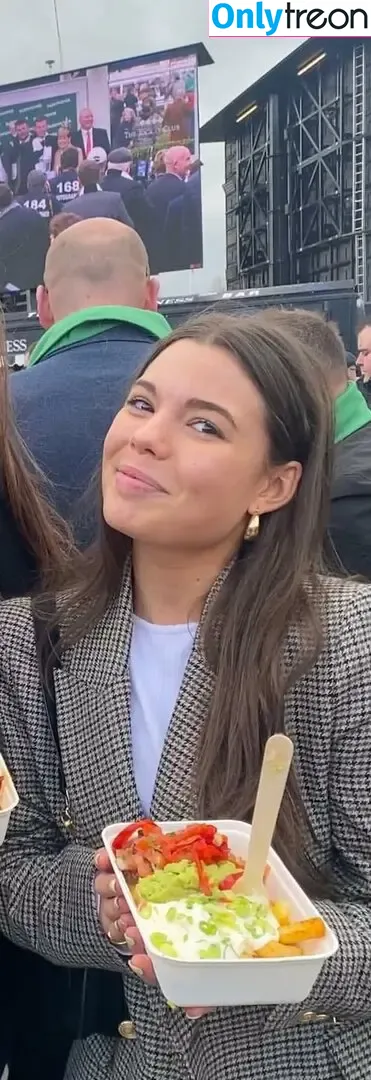 Charlotte Maurice голая photo #0014 (lottiemaurice)