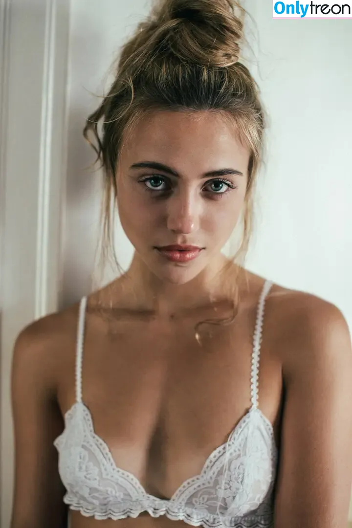 Charlotte Mckee голая photo #0047 (charlottemckee)