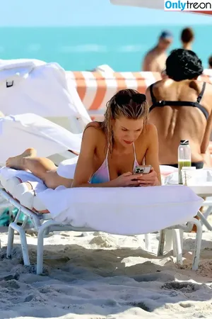 Charlotte McKinney / Char_mck / charlottemckinney фото голая #1273