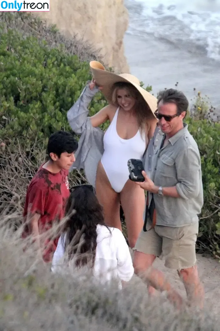 Charlotte McKinney nude photo #1216 (Char_mck / charlottemckinney)