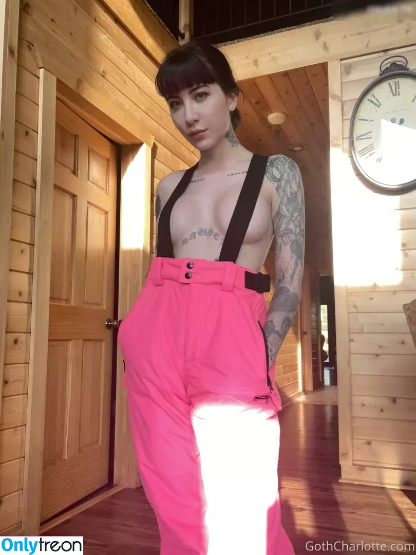 Charlotte Sartre nude photo #0243 (gothcharlotte)