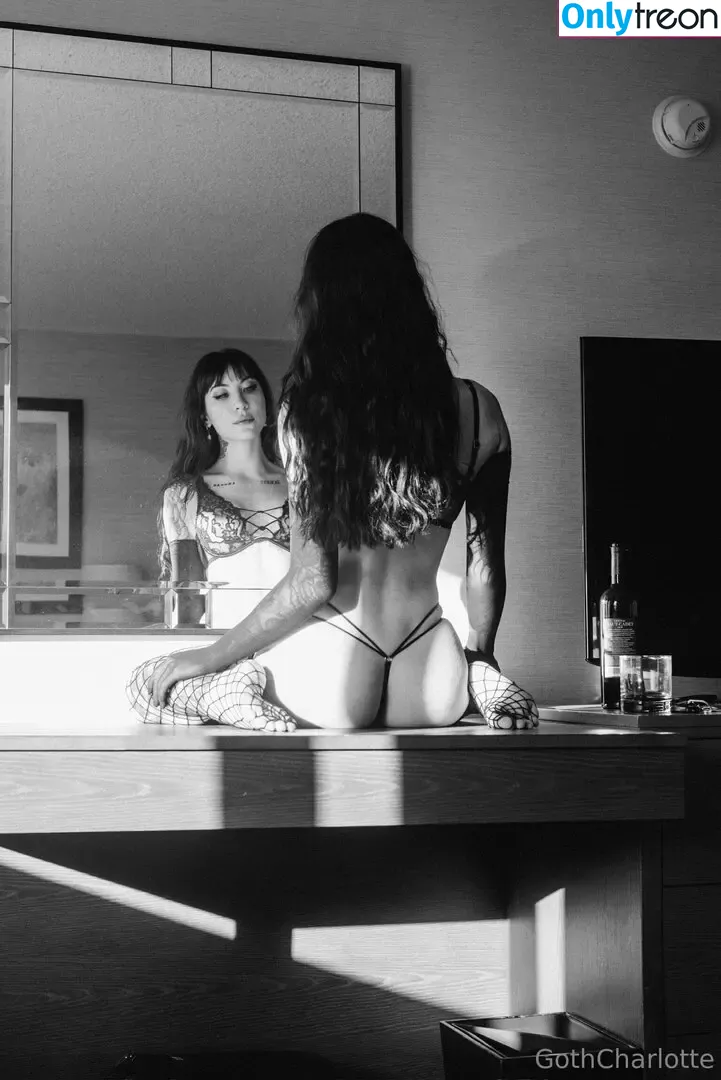 Charlotte Sartre nude photo #0562 (gothcharlotte)