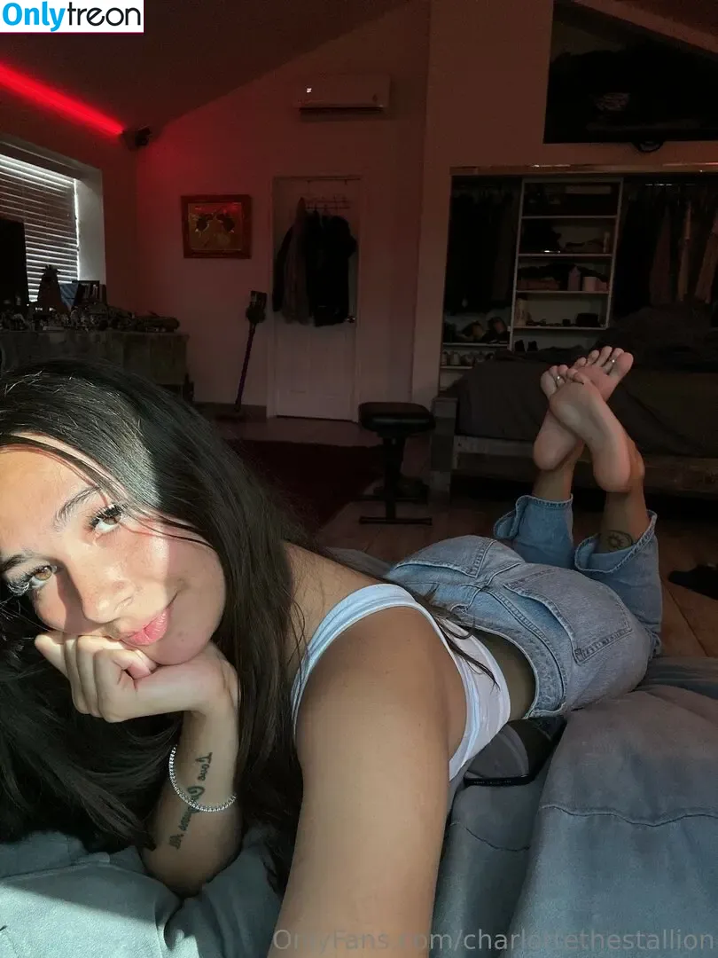 CharlotteTheStallion голая photo #0065 (Charlotte Rae / TheStallionFeet / by__a__thread / paulinasprettyfeet)