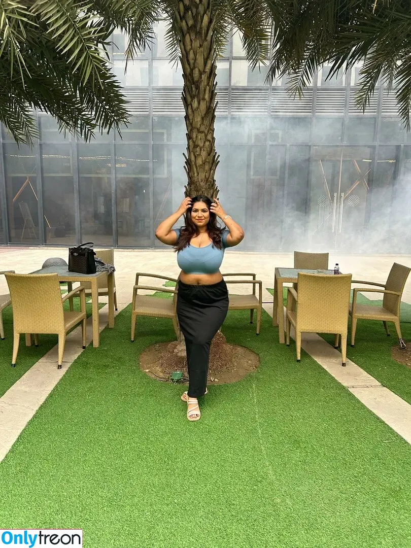 Charu Sharma nude photo #0043 ( / Charu S / Charushamra0801 / charusharma0108)