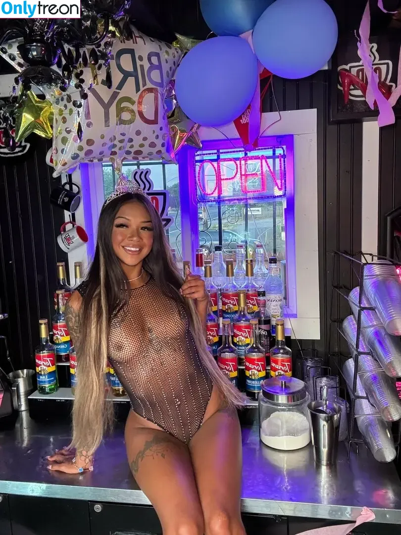cheekychynaa nude photo #0033 (ceechynaa)
