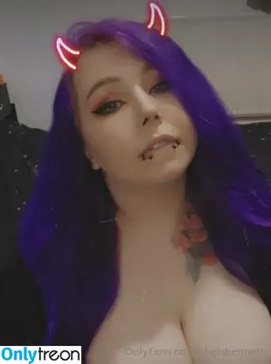 chelsbennett / cosmicbunnixo nude photo #0100
