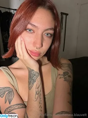 Chelsea Blauvelt / chelsea.blauvelt / chelseaplimpton nude photo #0032