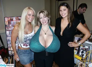 Chelsea Charms / chelsea_charms_ / chelseamystory nude photo #3994