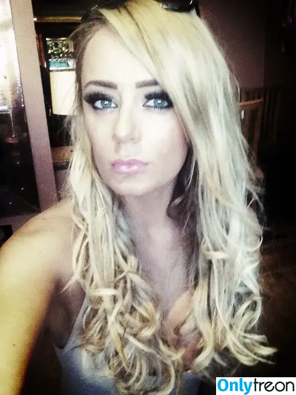 Chelsea Ferguson nude photo #0082 (chelseafergo / chelsfergo)