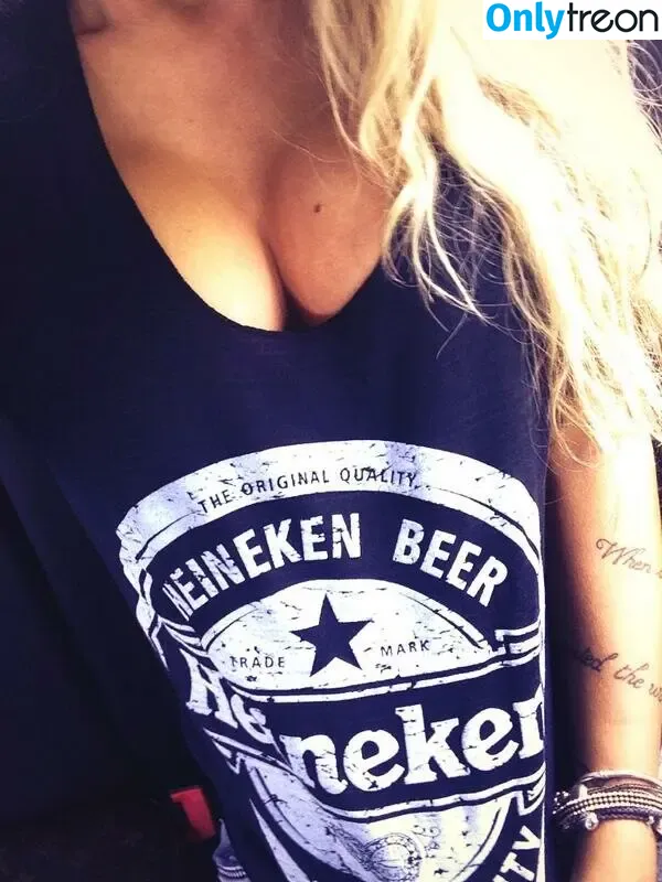 Chelsea Ferguson nude photo #0128 (chelseafergo / chelsfergo)