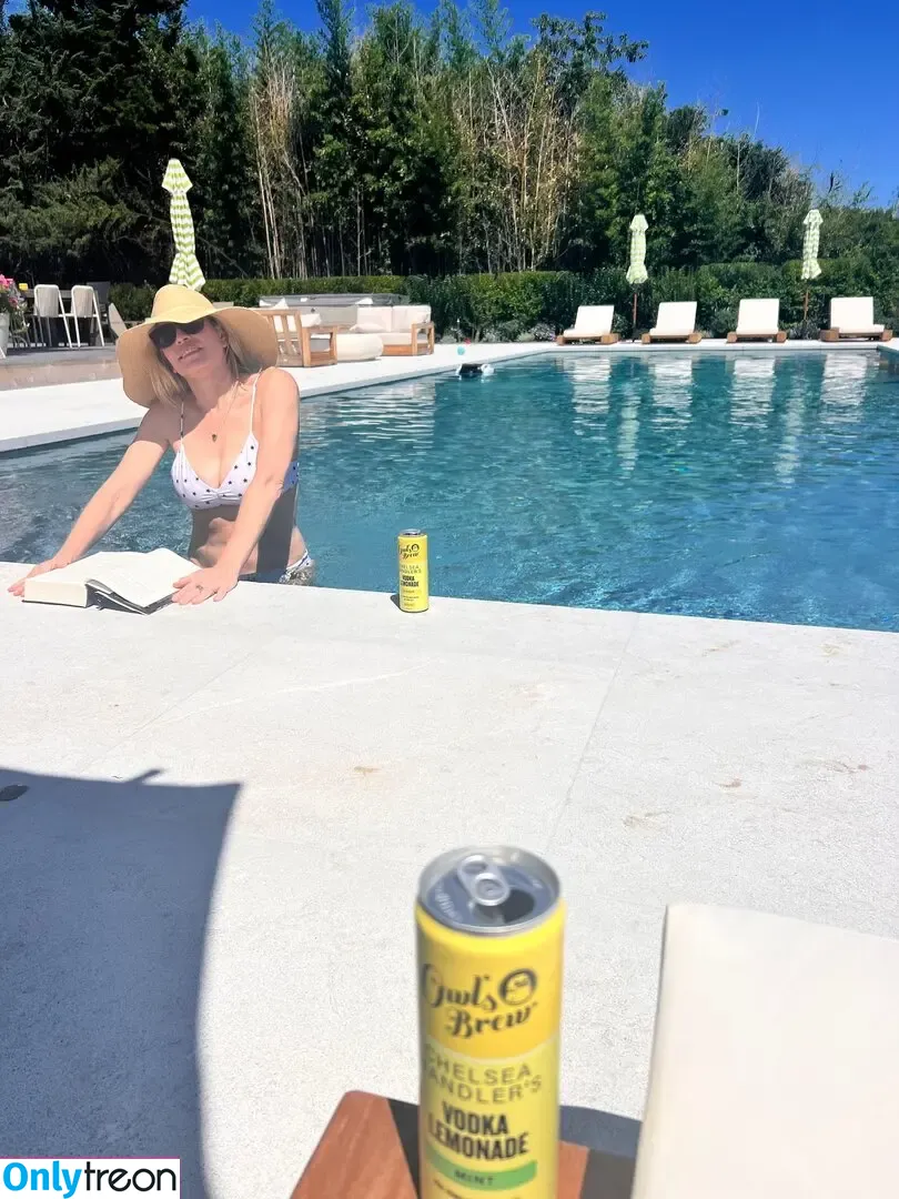 Chelsea Handler nude photo #0223 (chelseacockhandler / chelseahandler)