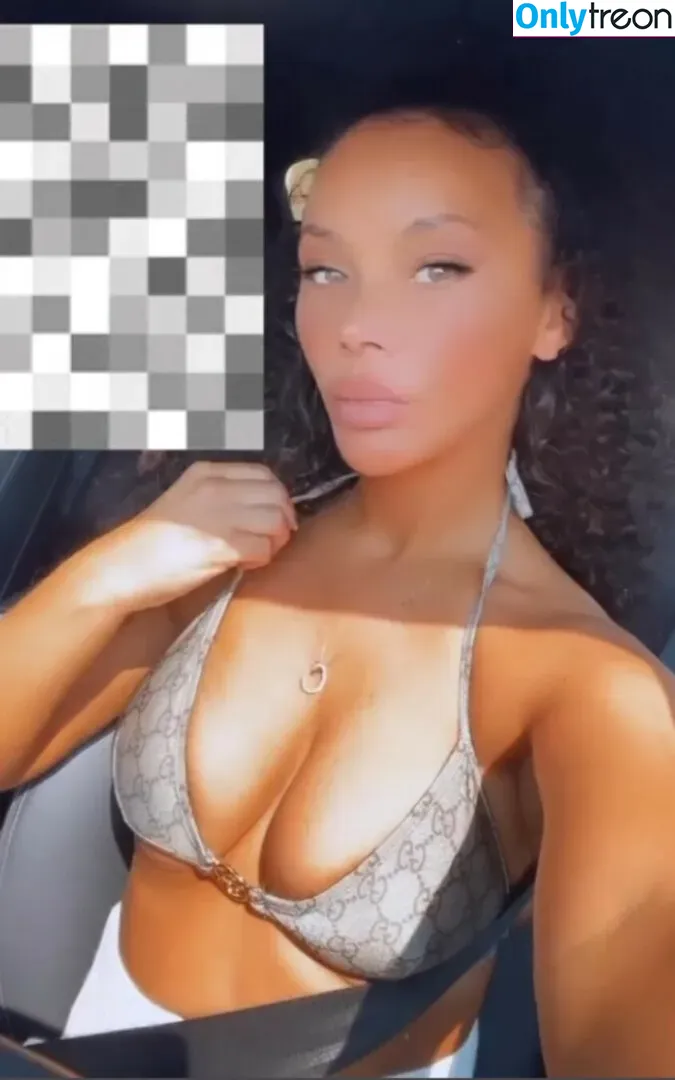 Chelsea Healey голая photo #0030 (chelseehealey)