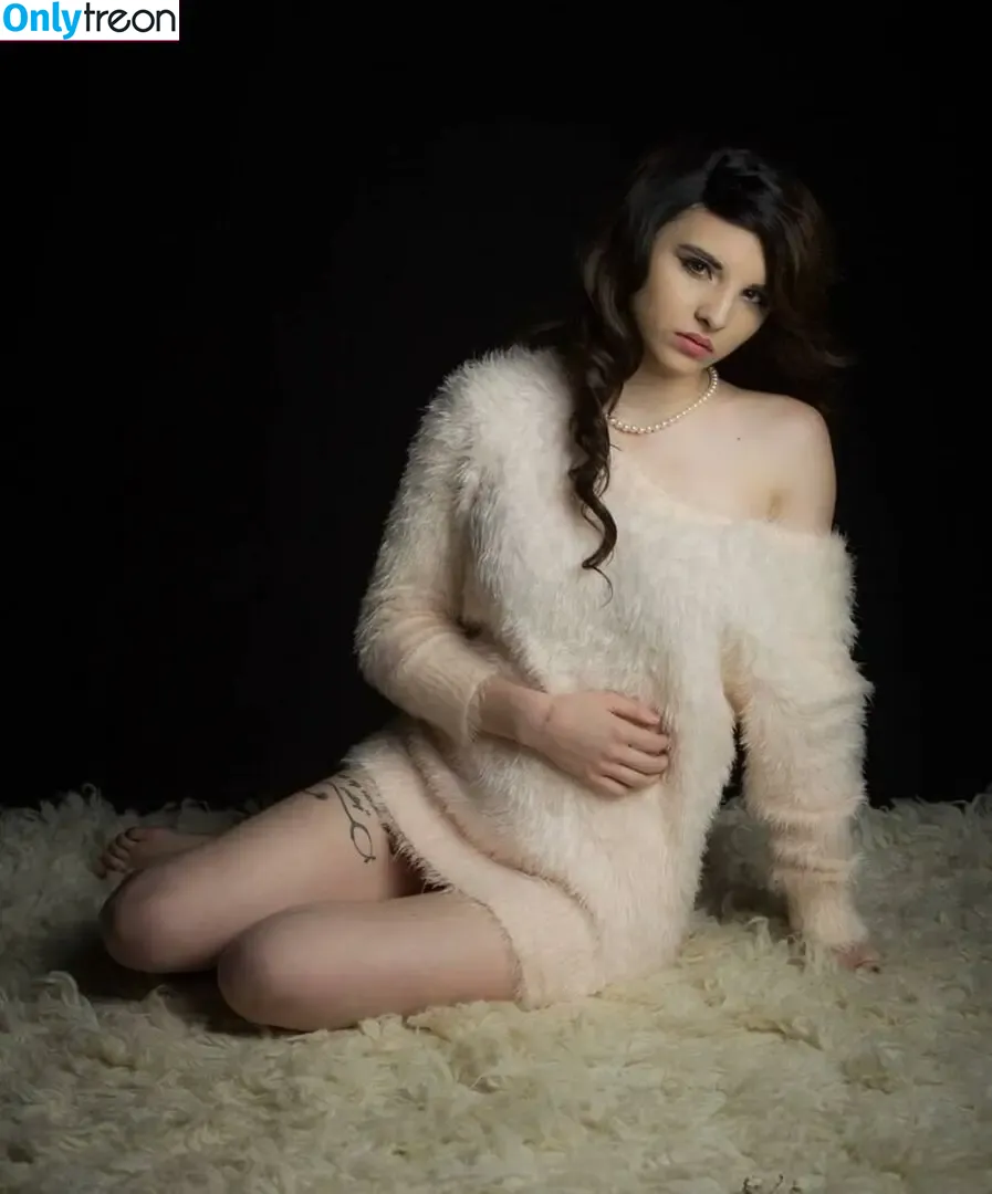 Chelsie Deville голая photo #0068 (itschelsiedeville)