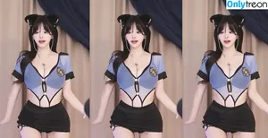 Cher._e / 손민경 фото голая #0203