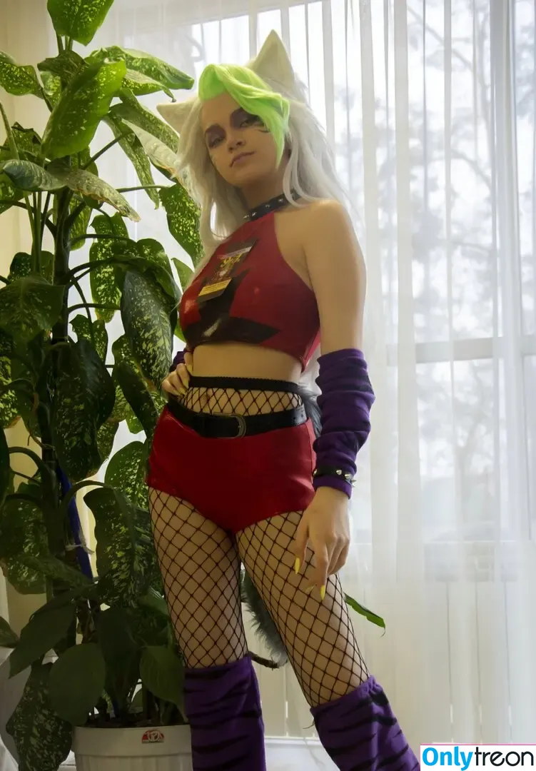 Cheremsha nude photo #0009 (cheremsha_cosplay / honeycheree)