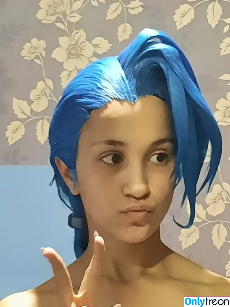 Cheremsha nude photo #0016 (cheremsha_cosplay / honeycheree)