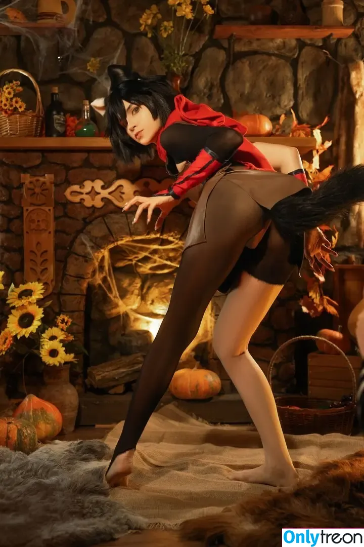 Cheremsha nude photo #0045 (cheremsha_cosplay / honeycheree)