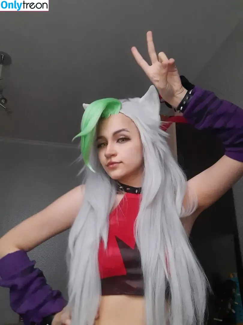 Cheremsha nude photo #0054 (cheremsha_cosplay / honeycheree)