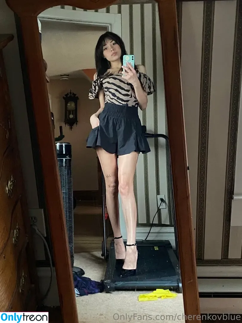 cherenkovblue nude photo #0009 (cherenkovblue)