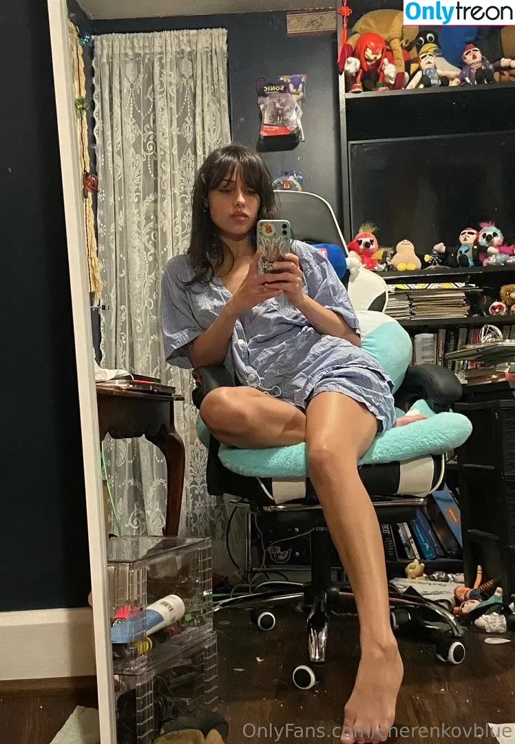cherenkovblue nude photo #0024 (cherenkovblue)