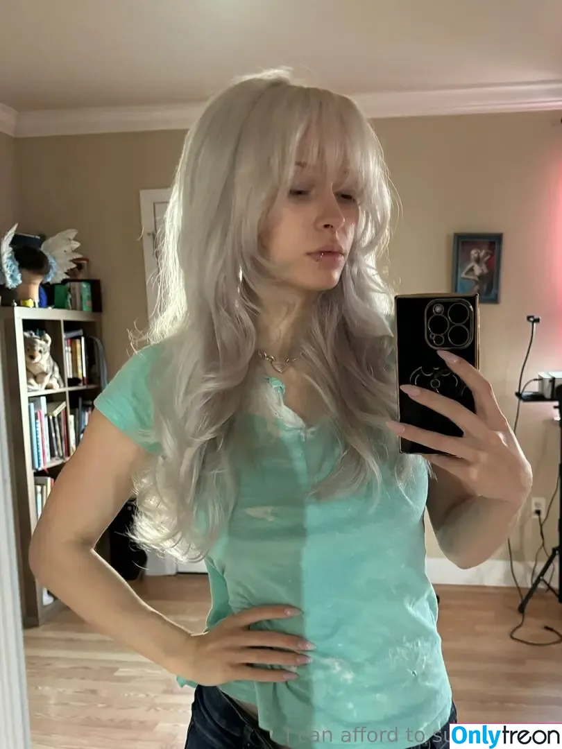 cherenoble nude photo #0009 (cherenoble)