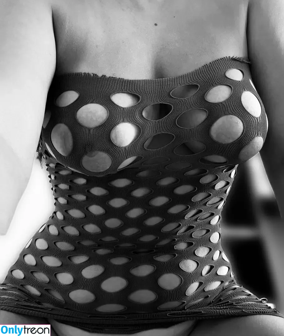 Cherry_on_the_cake nude photo #0006 (Cherryonthecakephdc / _stasiia_levina_)